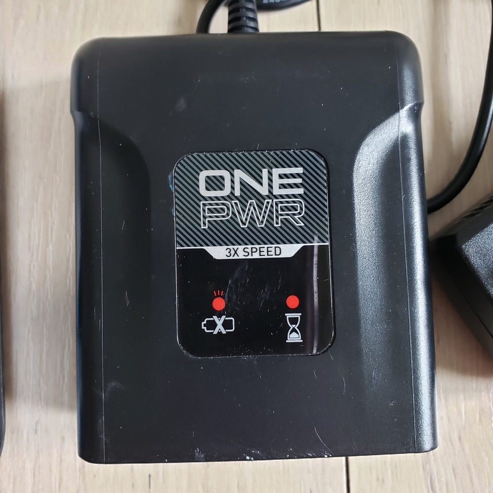 Hoover ONEPWR Battery BH25030 Charger BH05000 OEM Lithium Ion Tested - Picture 2 of 5